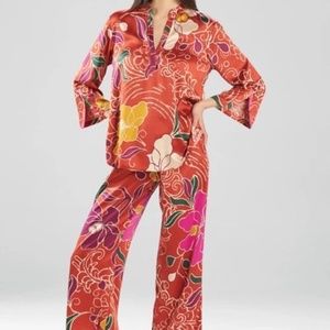 NWT Natori 2X nomad pajama top and bottom. Colorway - ora